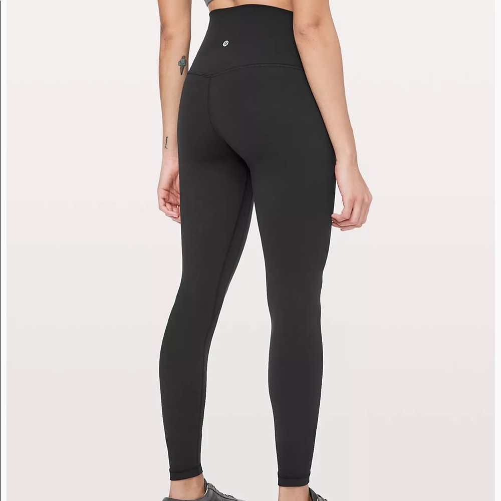 black lulu lemon align leggings